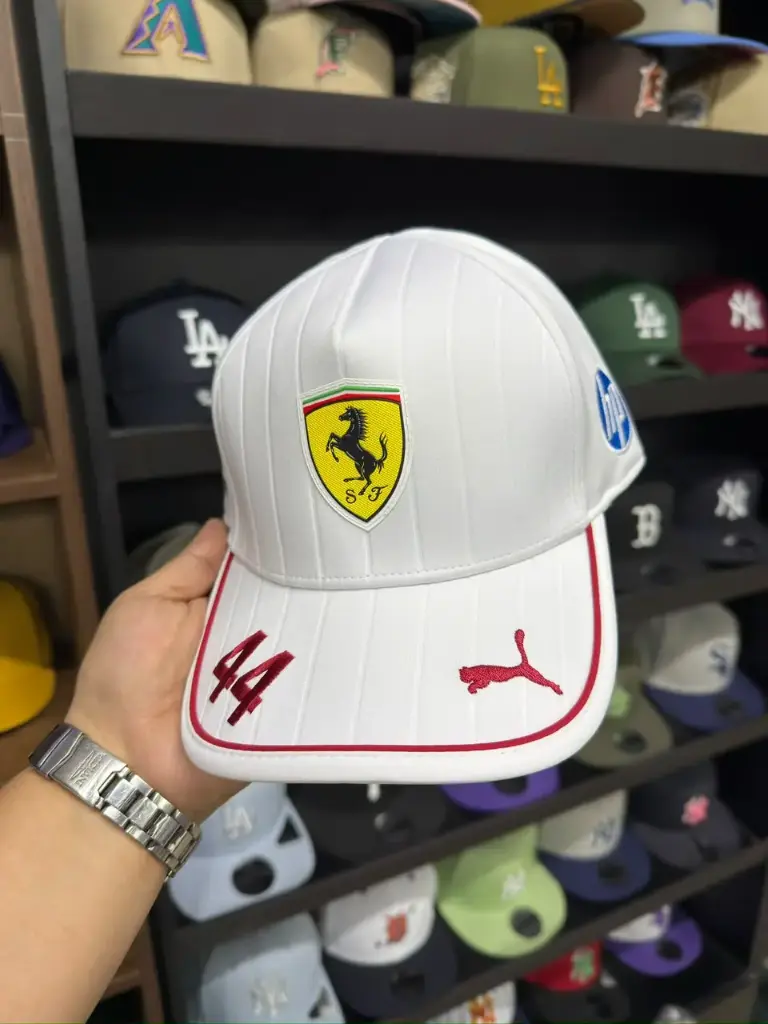 Ferrari 44 white