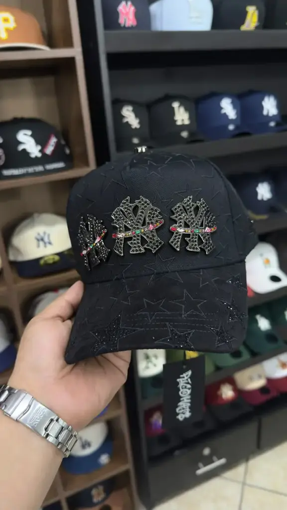 RICO HATS YANKEES CHROME (FULL SET)