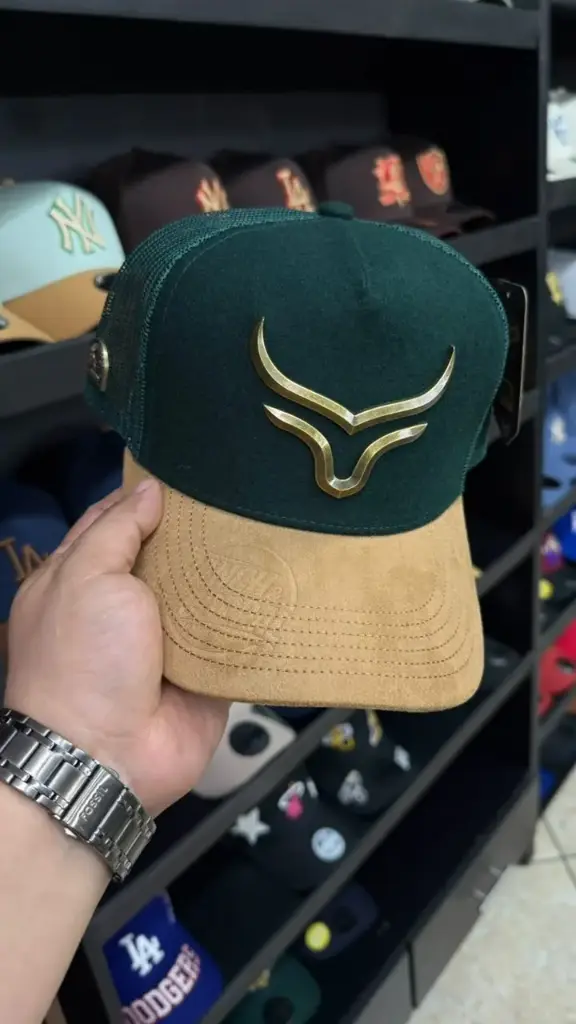 Ranch Corral logo blanco