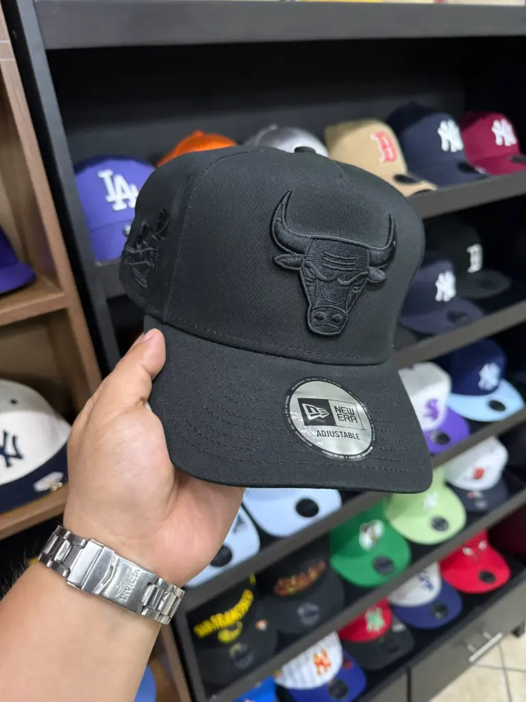 9forty Chicago Bulls 